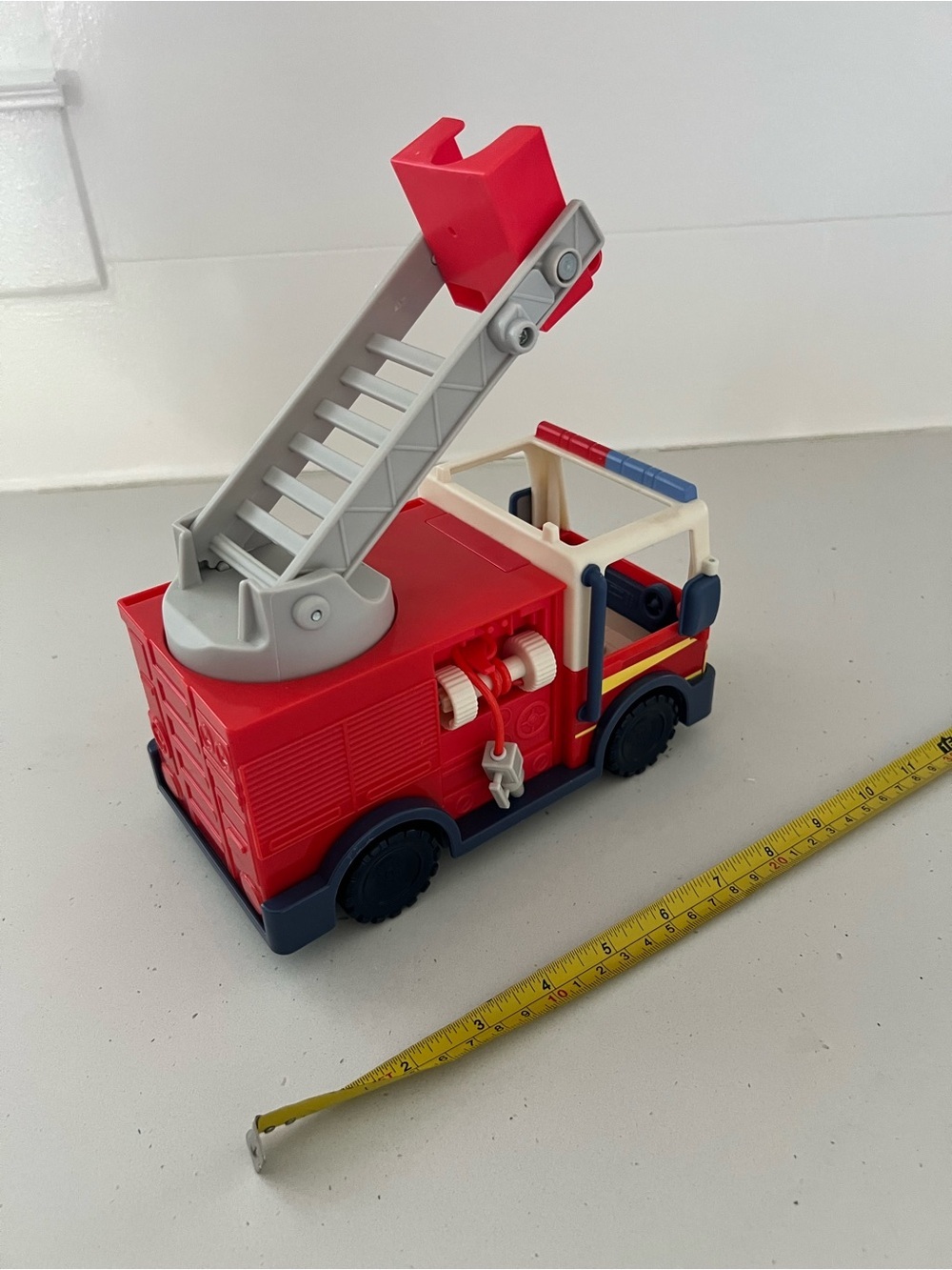 Firetruck Bluey Toy Red Fire Engine Fighter - Picture 3 of 4